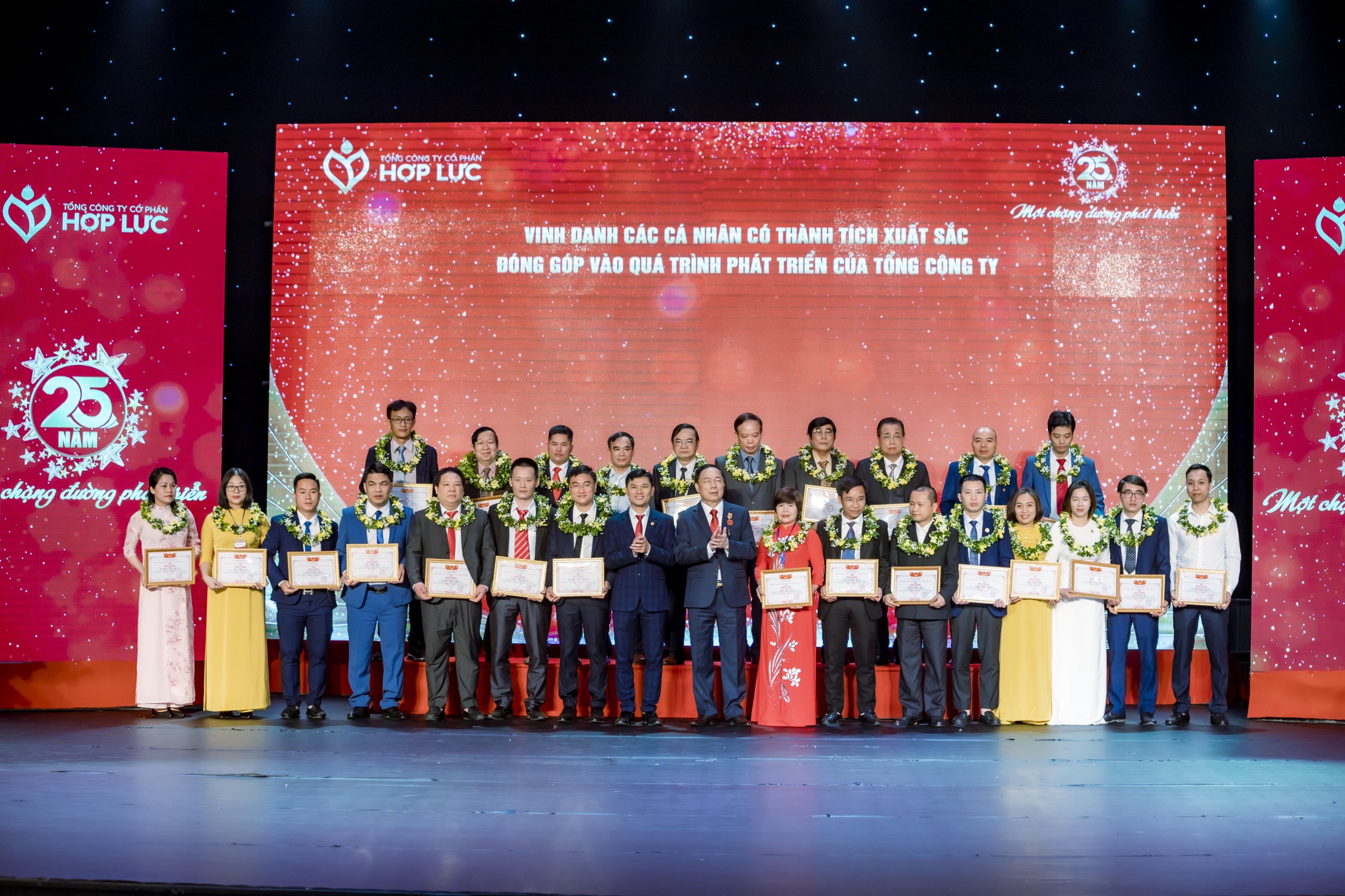 Lễ kỷ niệm 25 năm ngày thành lập Tổng Công ty Cổ phần Hợp Lực (22/12/1996 – 22/12/20210
