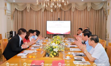 Đoàn công tác Trường Đại học Điều dưỡng Nam Định đến thăm và làm việc tại Tổng Công ty Cổ phần Hợp Lực