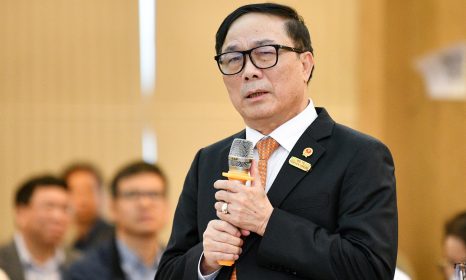 GS.TS Nguyễn Văn Đệ tham dự hội nghị góp ý luật đất đai (sửa đổi)