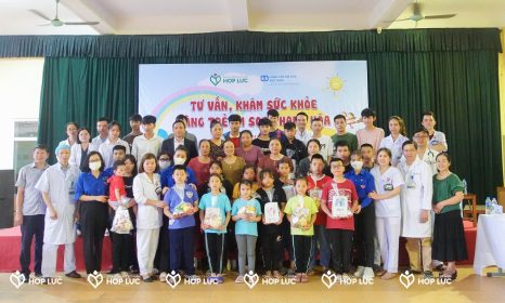 Bệnh viện Đa khoa Hợp Lực tổ chức tư vấn, khám sức khỏe cho làng trẻ em SOS Thanh Hóa