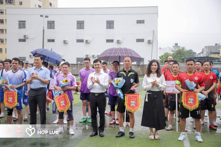 The Corporation organized the opening ceremony of the HOP LUC CUP 2022 football tournament to celebrate Vietnamese Entrepreneurs’ Day