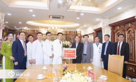 LÃNH ĐẠO UBND TỈNH ĐẾN THĂM, CHÚC TẾT TỔNG CÔNG TY CỔ PHẦN HỢP LỰC VÀ BỆNH VIỆN ĐA KHOA HỢP LỰC