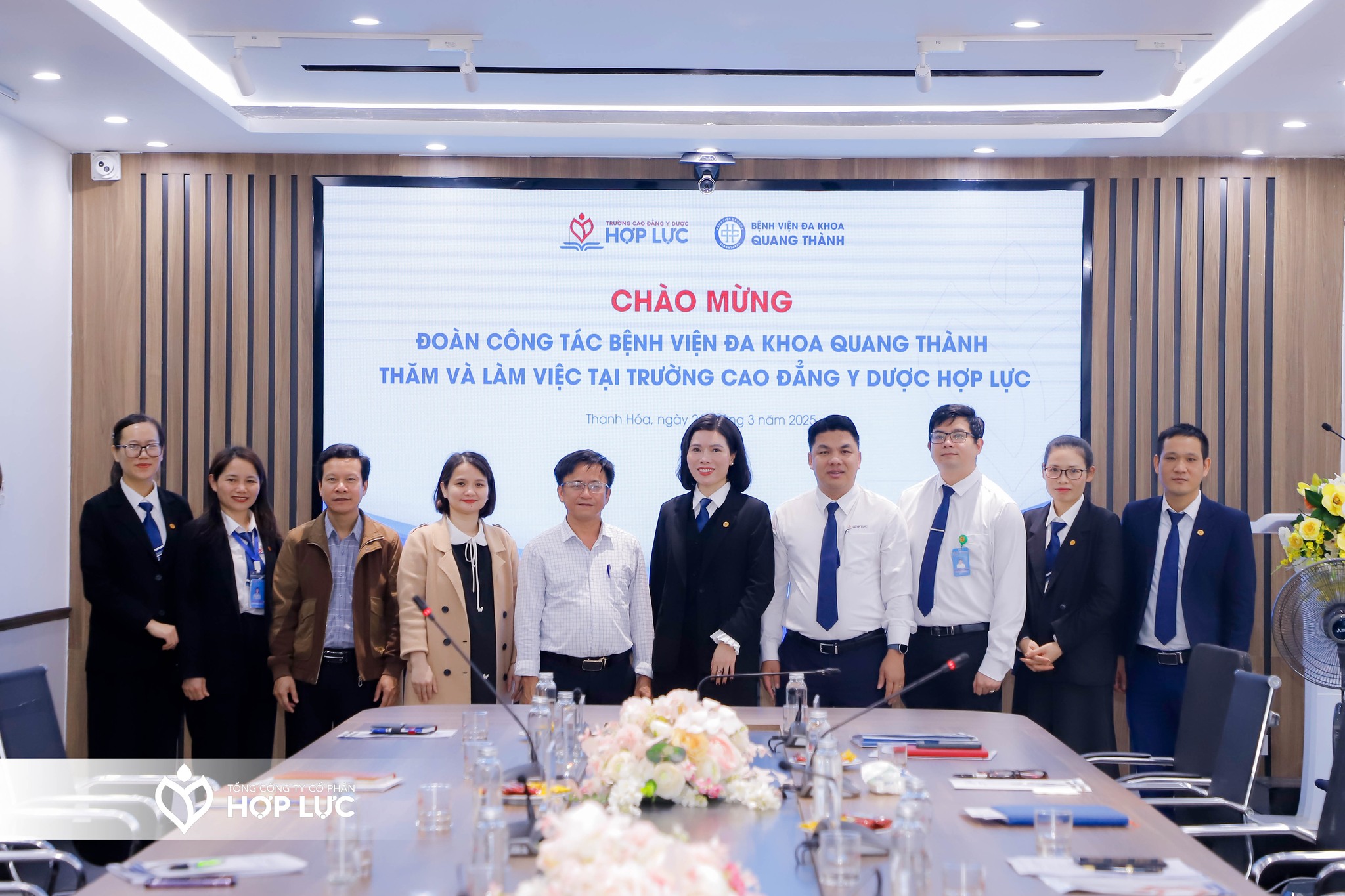 ĐOÀN CÔNG TÁC BỆNH VIỆN ĐA KHOA QUANG THÀNH ĐẾN THĂM VÀ LÀM VIỆC TẠI TRƯỜNG CAO ĐẲNG Y DƯỢC HỢP LỰC 